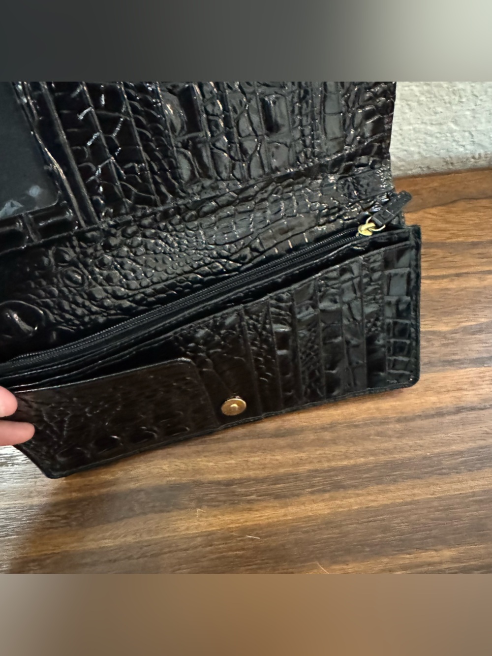 Brahmin Melbourne Croc Embossed Wallet - Picture 4 of 7